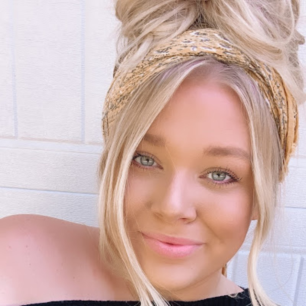 Meet your Posher, Christine